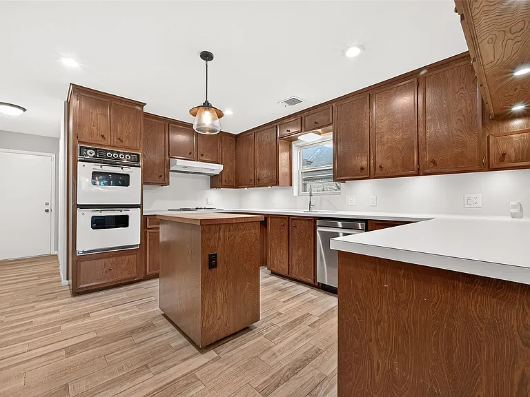 2103 Winged Foot Dr — Photo 33
