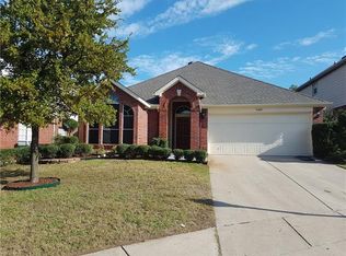 3809 Oak Manor Ct, Bedford, TX 76021