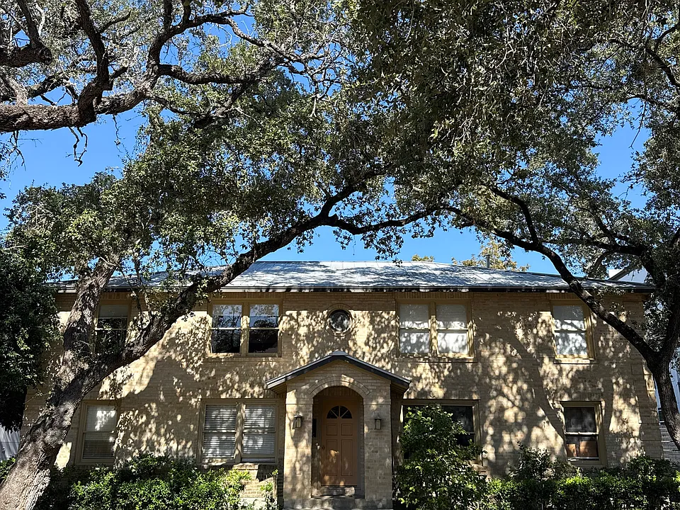 123 Marcia Pl #2
