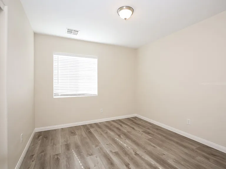 4137 Catalan Sails Ave — Photo 13