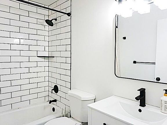 4th image of 654 47 1/2 Ave NE #654