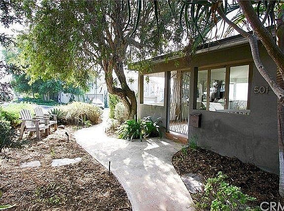 3rd image of 501 N Poinsettia Ave