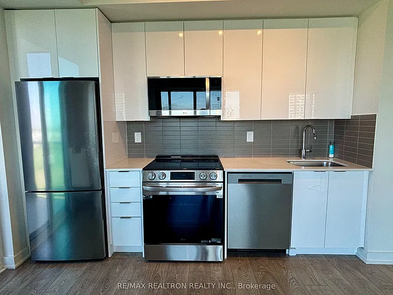 225 Malta Ave #805 — Photo 11