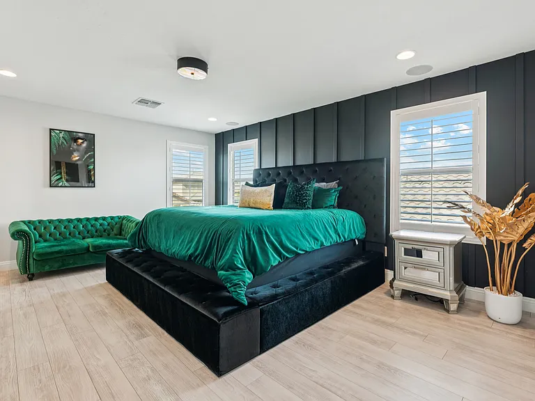 8754 W San Juan Ave — Photo 9