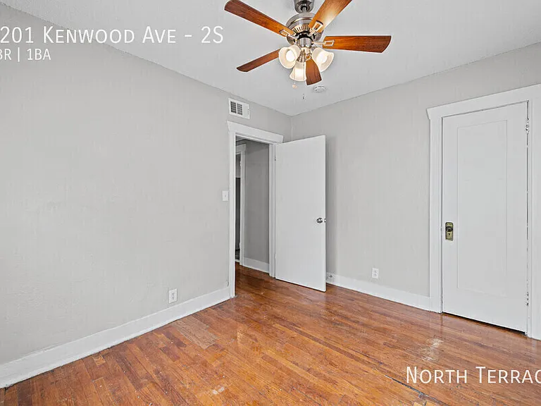 4201 Kenwood — Photo 16