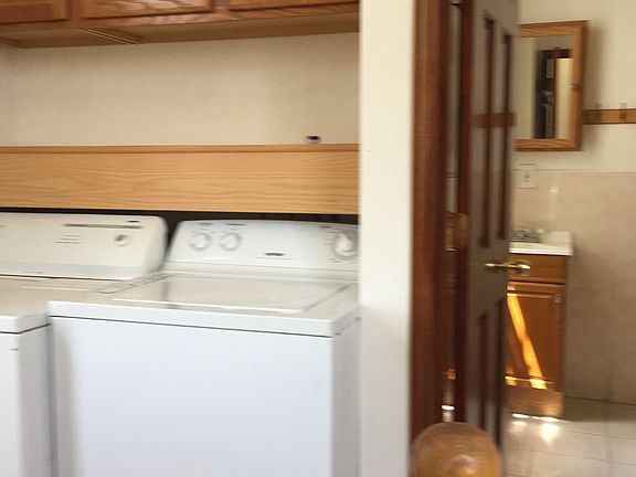 Bathroom/clothes washing machine
