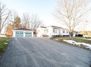 3 Lucille Ave, Waterville, ME 04901