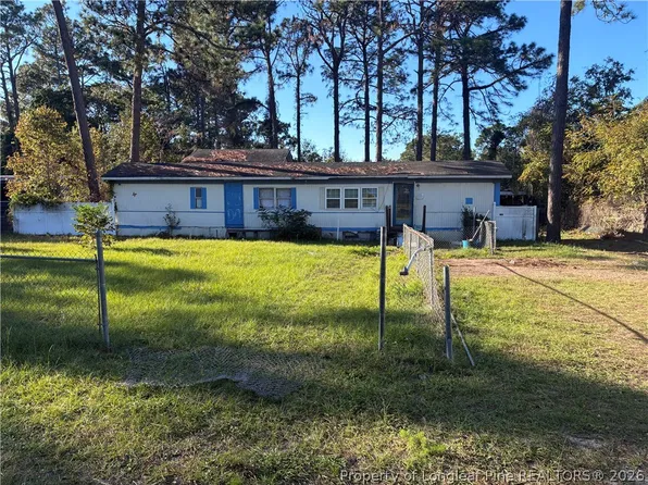 4946 Arlington St, Hope Mills, NC 28348
