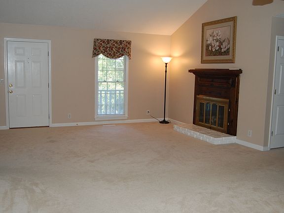 living/dining room