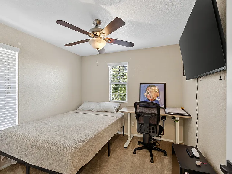 10847 Iona Island Ave — Photo 33