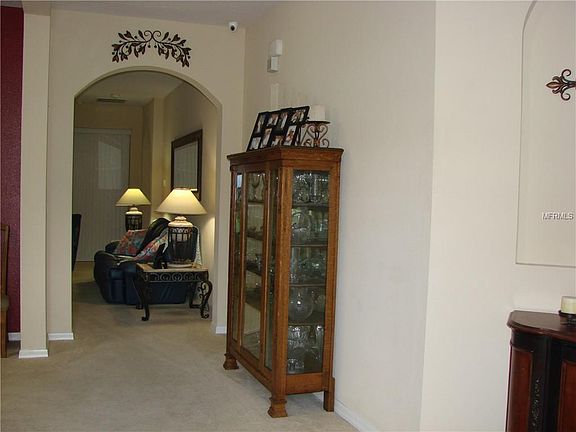 4th image of 709 Gordonia Ct