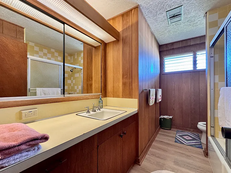 129 Kapualani St — Photo 17