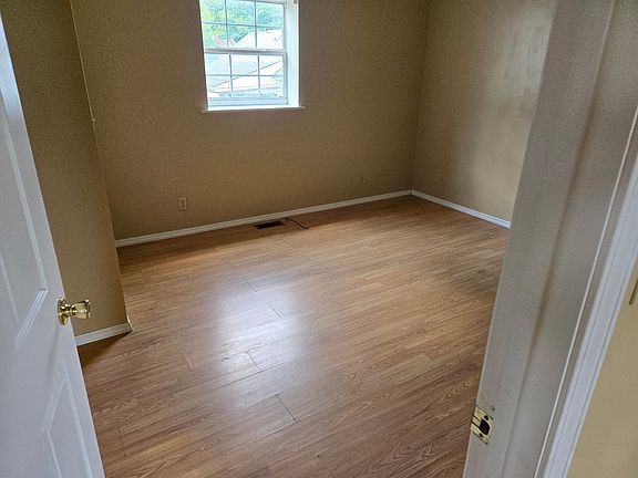 619.5 BEDROOM