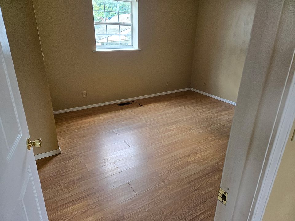 619.5 BEDROOM