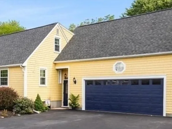 36 Linden St, Taunton, MA 02780