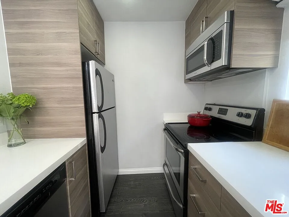 1 bed, 1.0 bath, 700 sqft, $2,650 — Photo 1