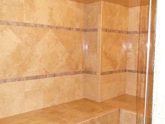 4th image of 610 Clematis St APT 610