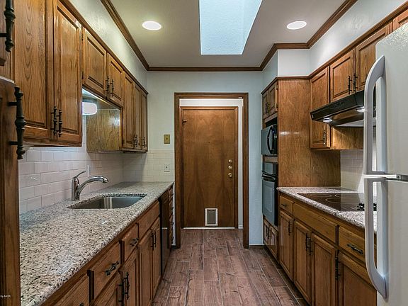 006_Kitchen