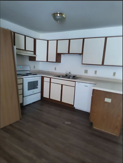 1st image of 907 Madison Ave #13