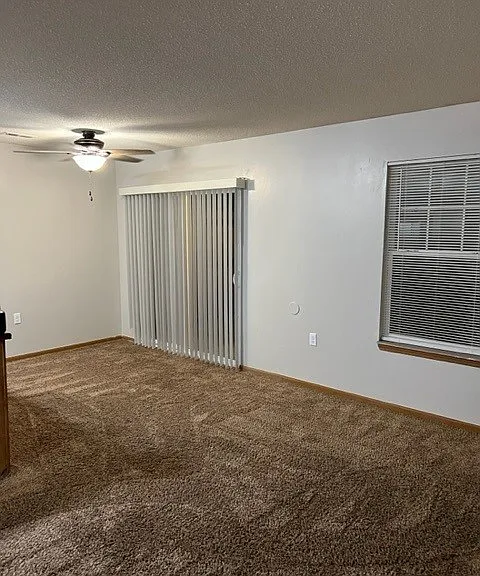 2105 SE Pioneer Way — Photo 8