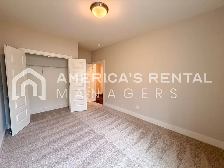 125 Townmoor Ln — Photo 11