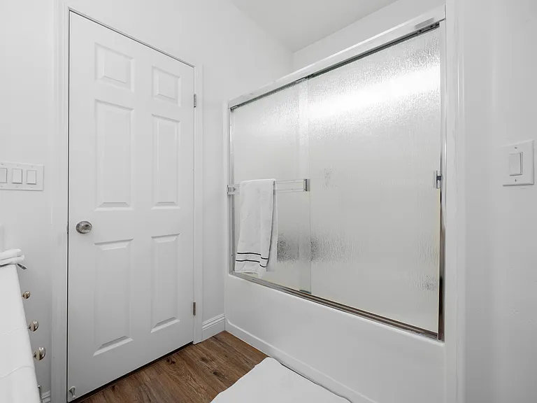 9708 San Ysidro Ln — Photo 8