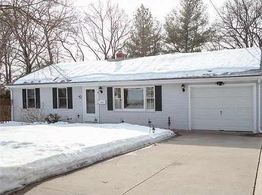 1st image of 8 Crestwood Ave