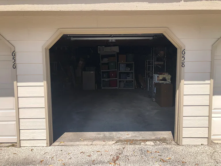 658 Beth Ct — Photo 41