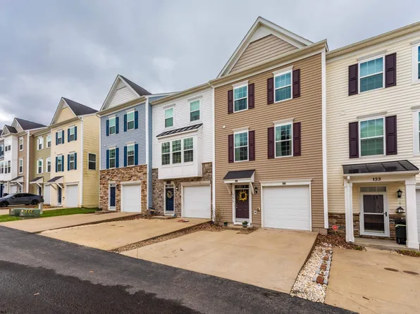 131 Woodside Dr, Morgantown, WV 26508