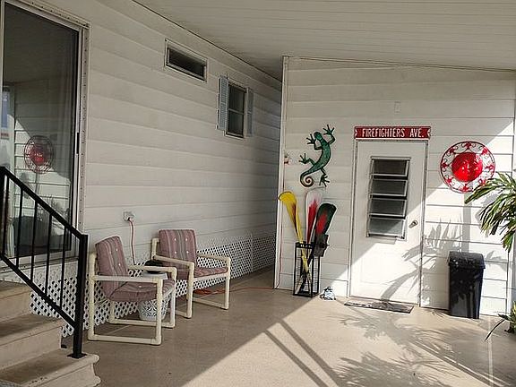 4th image of 2310 Whispering Pines Dr