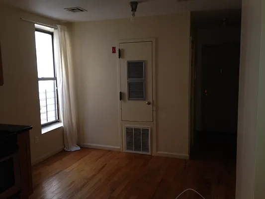 Rented by Arvik Group Real Estate | media 14