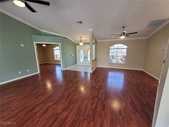 4th image of 5131 SW 18th Ave
