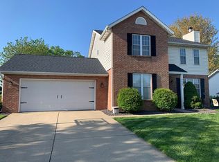 115 Falcon Dr, Highland, IL 62249