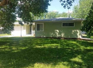 410 N 27th St, Ashland, NE 68003
