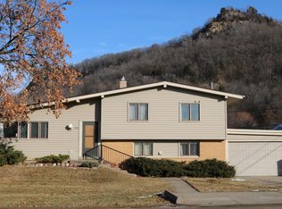 3481 Greenbriar Ct, La Crosse, WI 54601