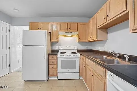 18 Red Ln — Photo 6