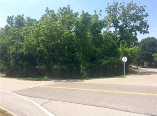 97 Grand Circle Dr, Maryland Heights, MO 63043