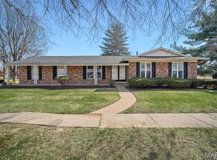 3906 Argonne Forest Dr, Florissant, MO