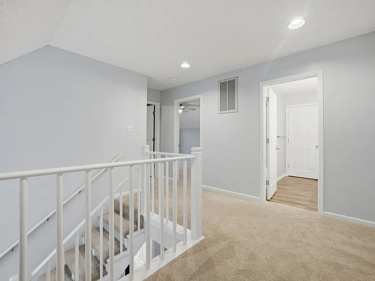 20B Freeman Dr — Photo 24
