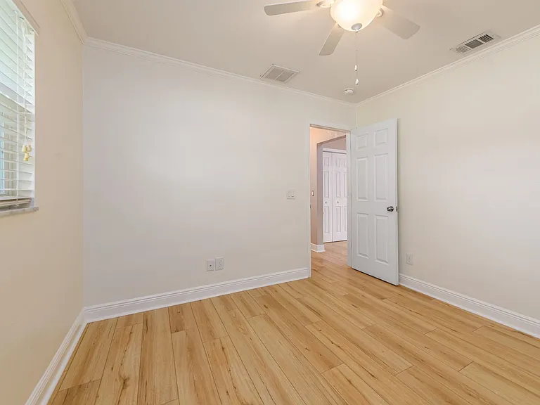 1661 Algonquin Dr — Photo 17