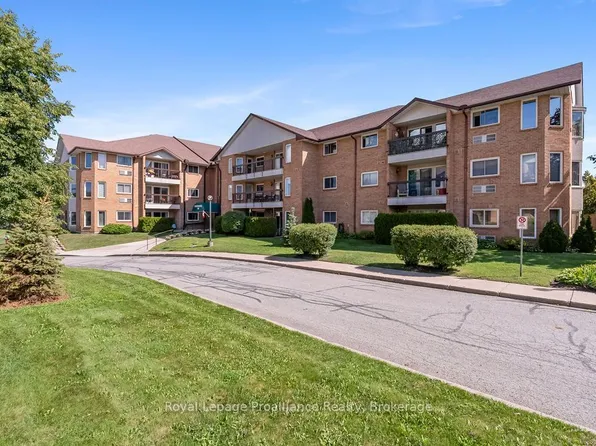 54 Tripp Blvd #208, Quinte West, ON K8V 6M2