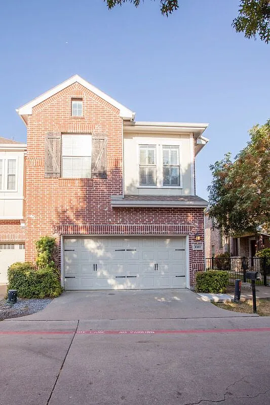 3 bed, 3.5 bath, 2187 sqft, $2,890 — Photo 3