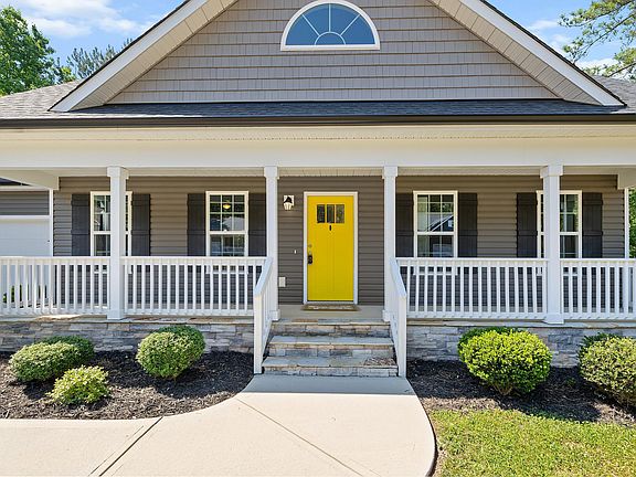 3rd image of 230 Ridge Dr