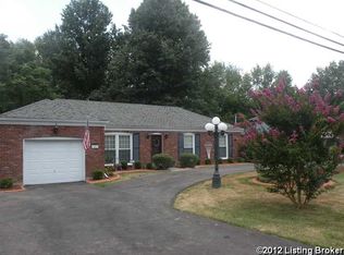 7407 Manslick Rd, Louisville, KY 40214