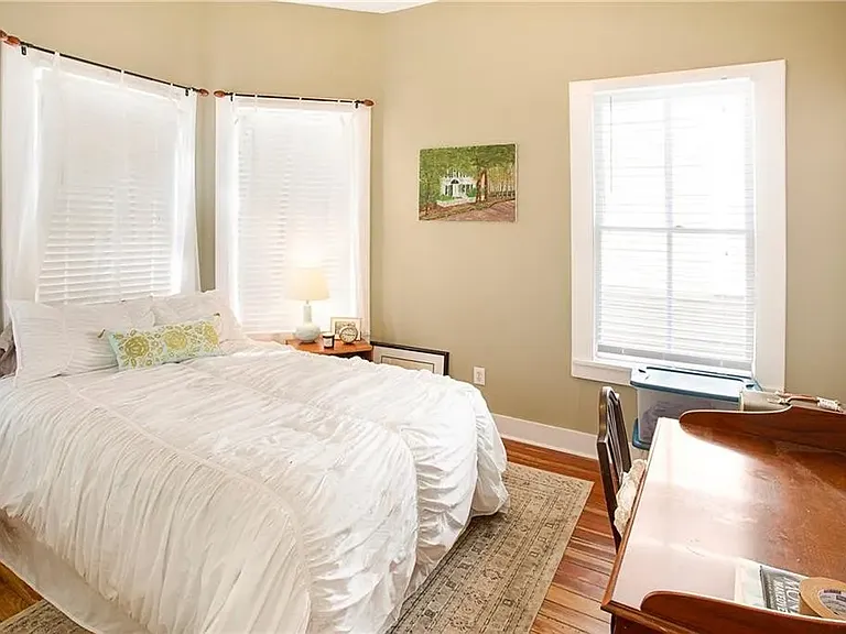 1136 Montauk Ave — Photo 12