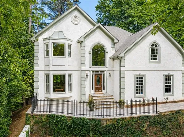 9570 Huntcliff Trce, Sandy Springs, GA 30350