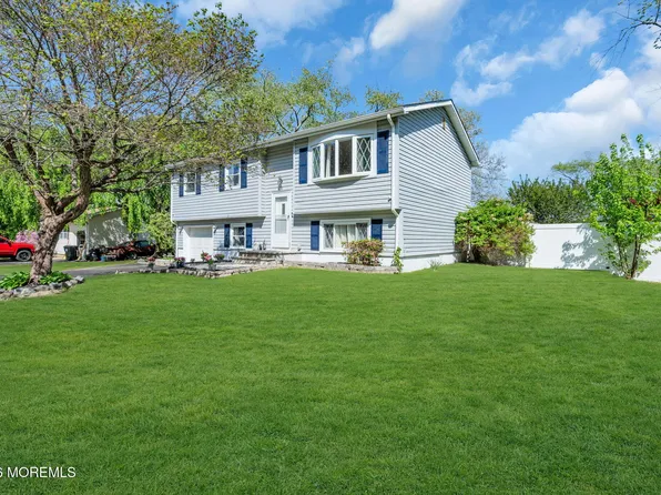 6 Tulip Court, Jackson, NJ 08527