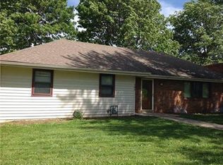 102 Mitchell St, Wood Heights, MO 64024