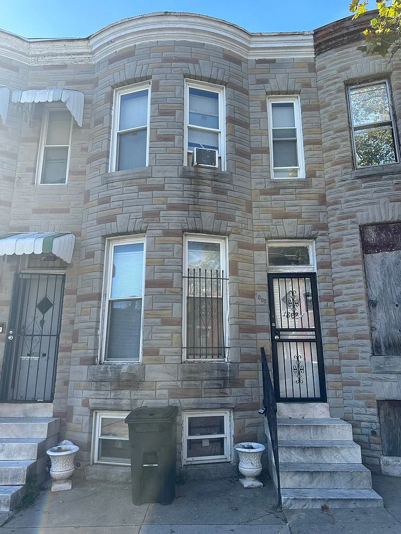 1808 Aiken Street — Photo 1