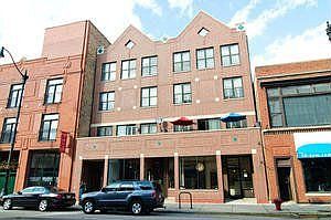 1st image of 2733 N Lincoln Ave APT B